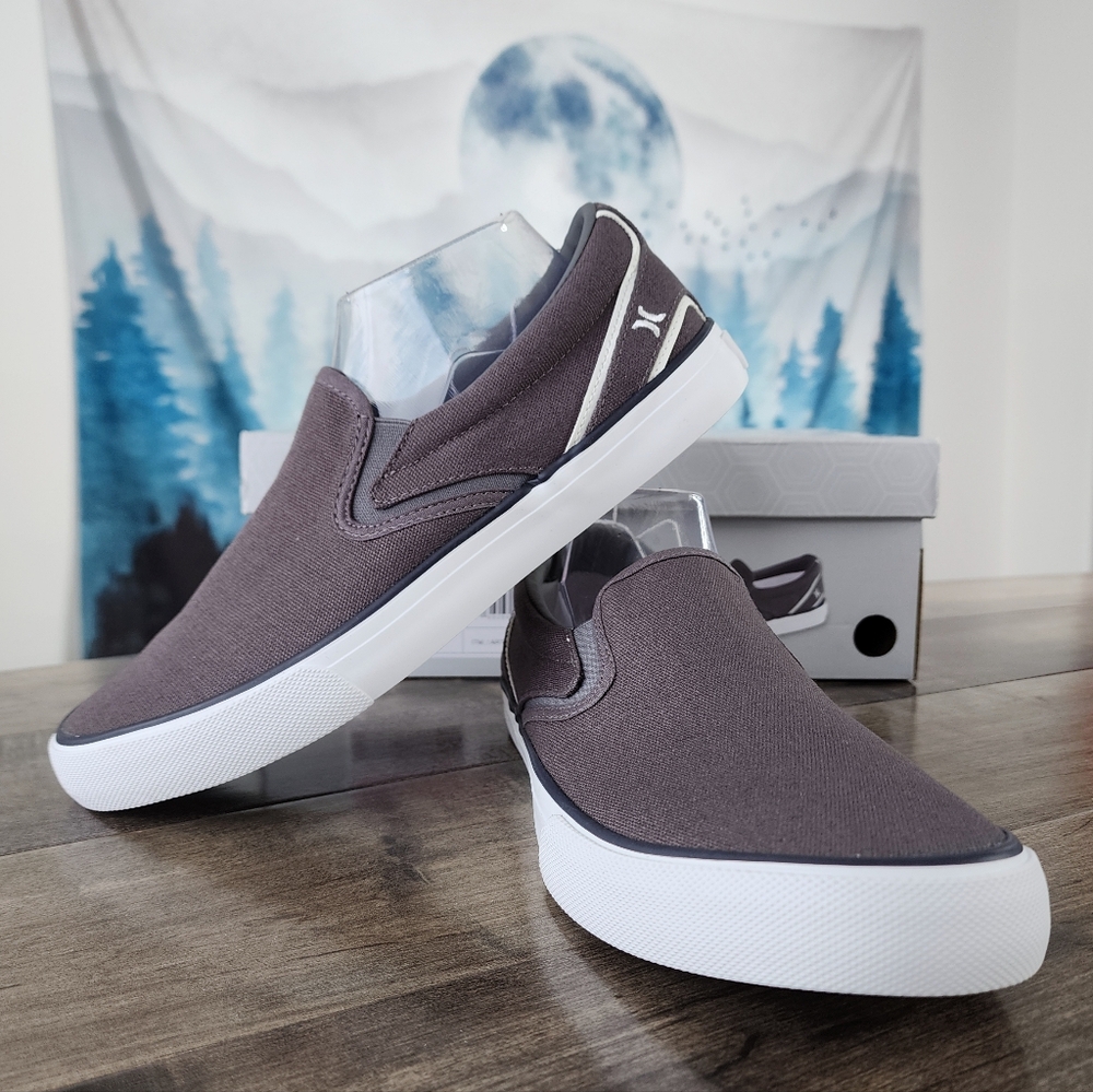 Hurley Arlo Slip On Shoes Men's 8.5 NWT Gray White